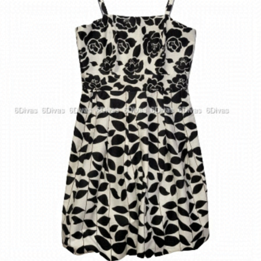 Cotton Dress, Black and White Dress Bubble Cotton Dress- Size 6 -NEW